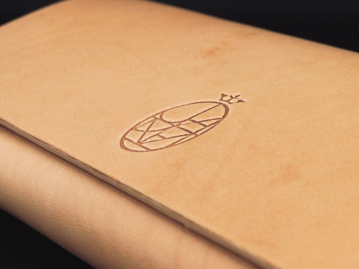 JACQUES MARIE MAGE [CIRCA LEATHER ENVELOPE col.Veg Tan] 商品写真08