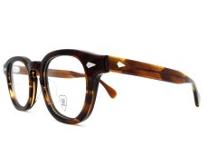 AR 46-22 Demi Amber 写真02