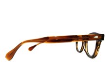 AR 46-22 Demi Amber 写真04