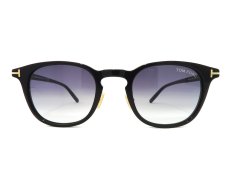 TOM FORD [TF876-D 01B] 写真01