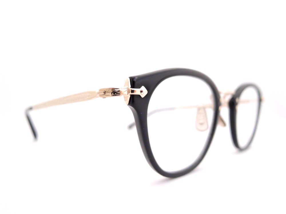 OLIVER PEOPLES オリバーピープルズ