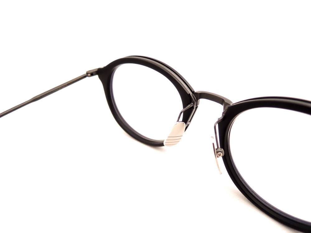 THOM BROWNE. トムブラウン