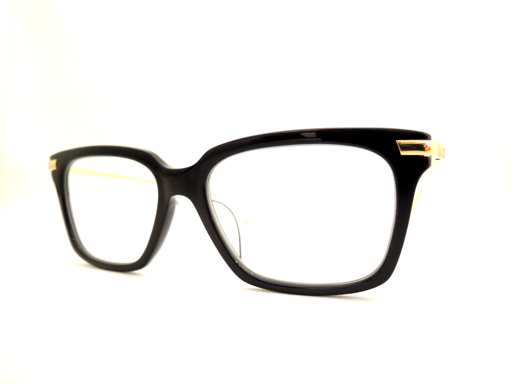 THOM BROWNE. トムブラウン
