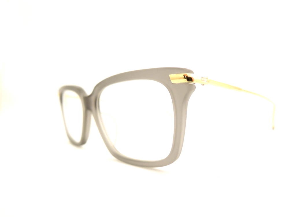 THOM BROWNE. トムブラウン