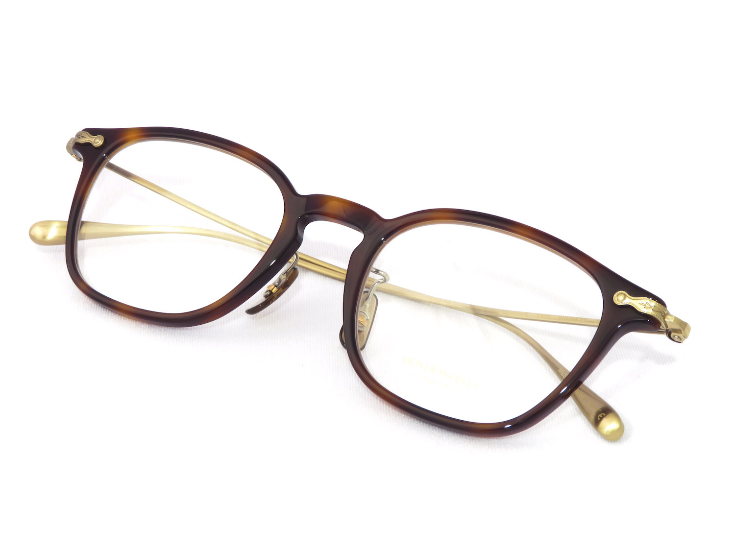 OLIVER PEOPLES オリバーピープルズ