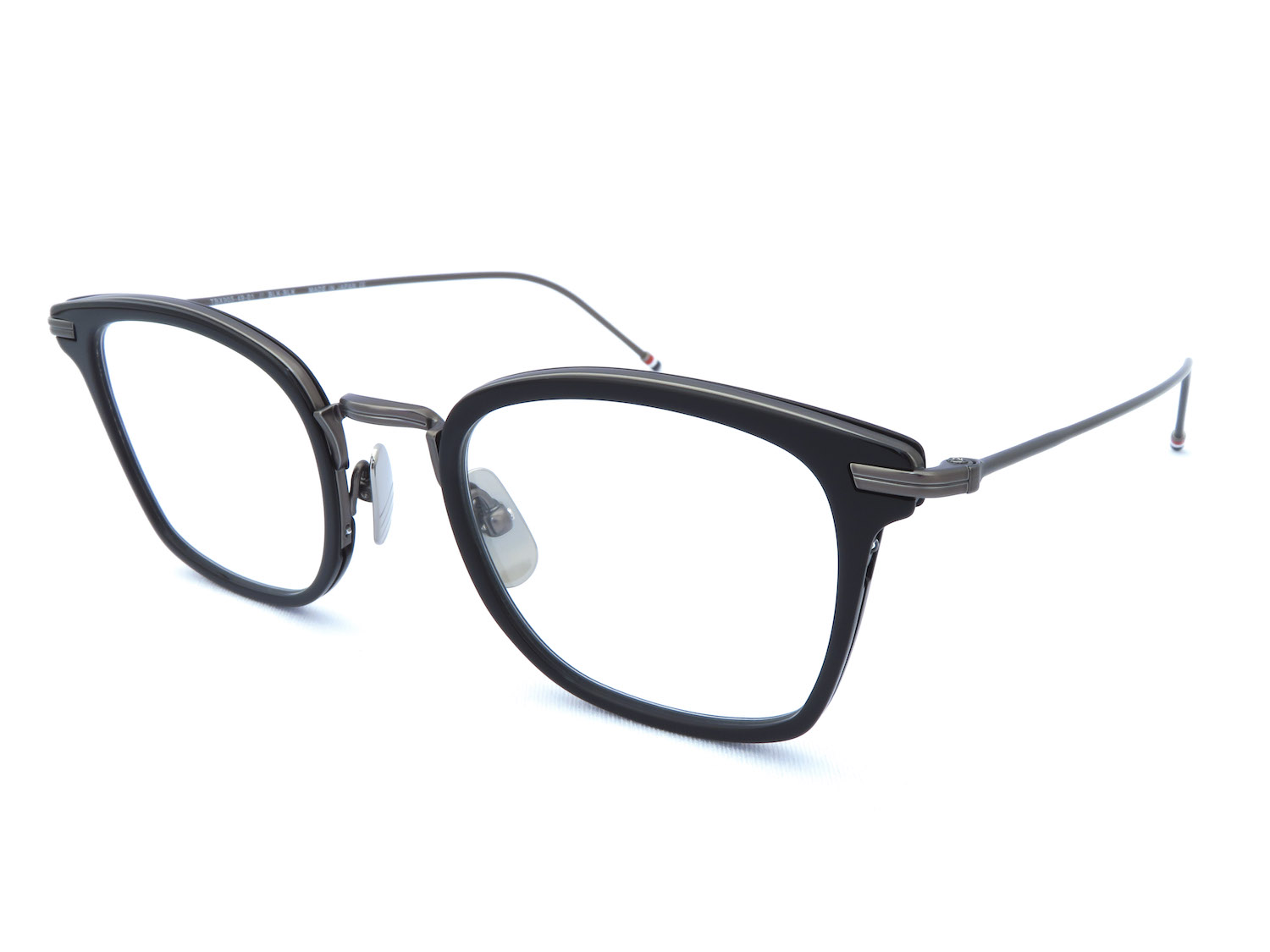THOM BROWNE. トムブラウン